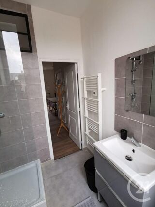  Appartement à louer 2 pièces 34 m²