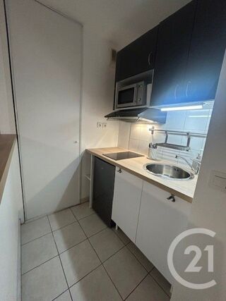  Appartement à louer 1 pièce 32 m²