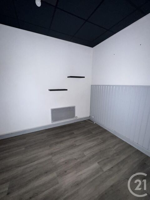  Parking / Garage  louer 190 m