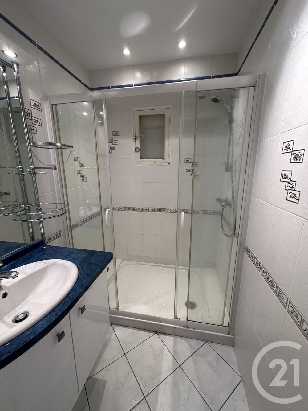 location Appartement - 5 pièce(s) - 135 m² Royan (17200)