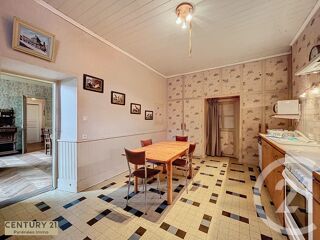  Maison  vendre 8 pices 648 m