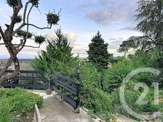  Maison � vendre 7 pi�ces 207 m�