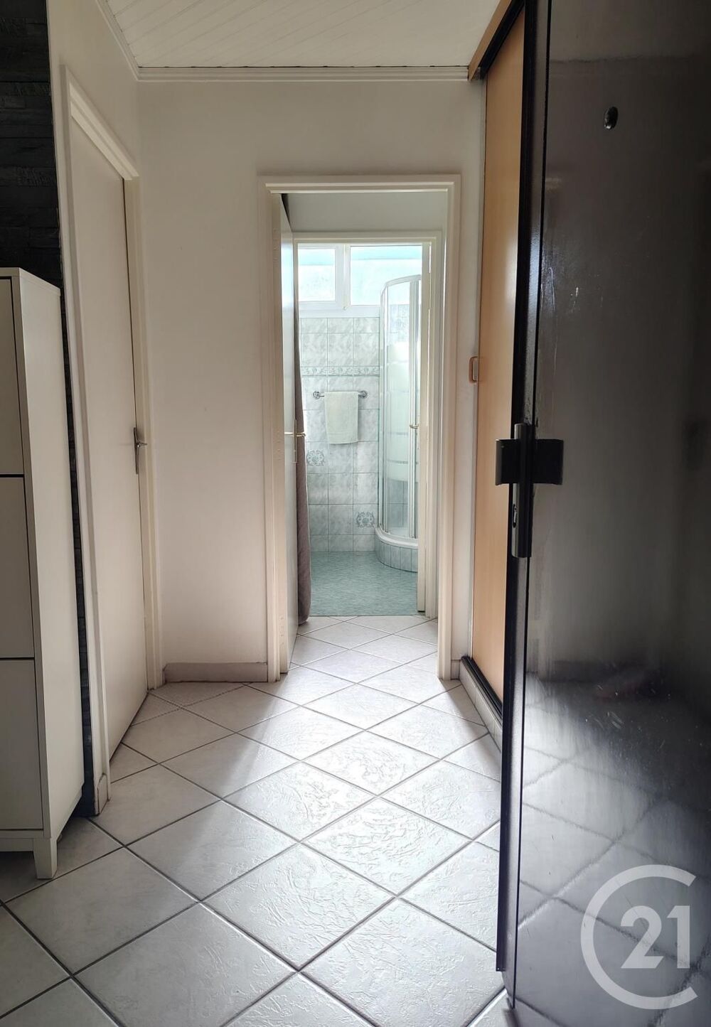 location Appartement - 3 pièce(s) - 63 m² Chilly-Mazarin (91380)