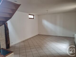  Appartement à louer 3 pièces 72 m²