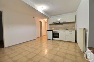  Appartement à louer 2 pièces 33 m²