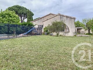  Maison � vendre 5 pi�ces 250 m�