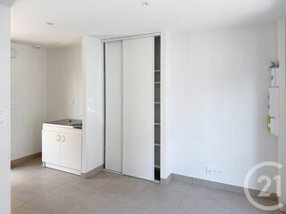  Appartement à louer 2 pièces 30 m²
