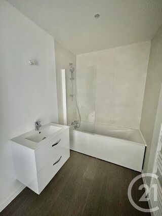  Appartement à louer 3 pièces 51 m²