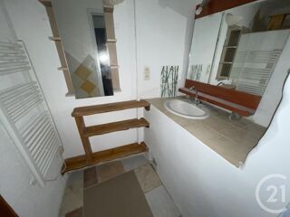 Appartement à louer 2 pièces 32 m²