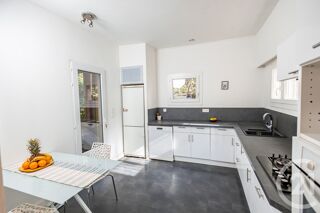  Maison à vendre 8 pièces 239 m²