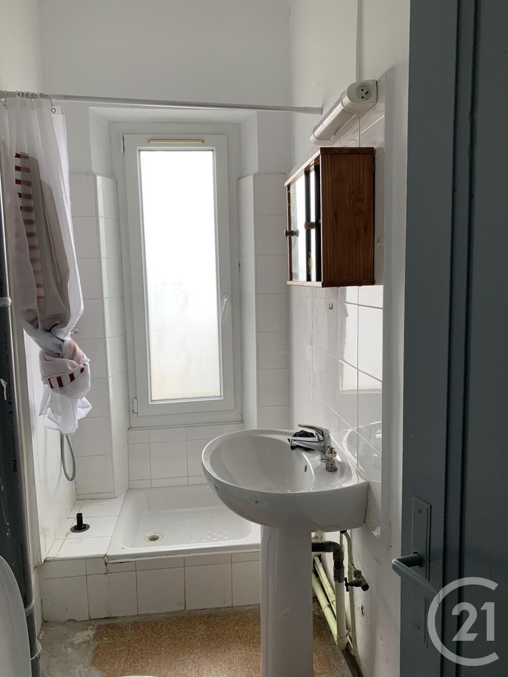 location Appartement - 2 pièce(s) - 40 m² Bagnols-sur-Cèze (30200)