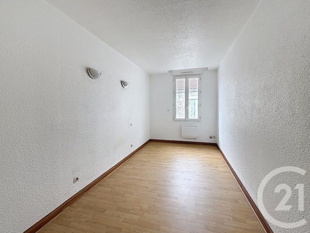 vente Maison - 4 pièce(s) - 127 m² Montpon-Ménestérol (24700)