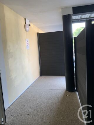  Appartement à louer 3 pièces 55 m²