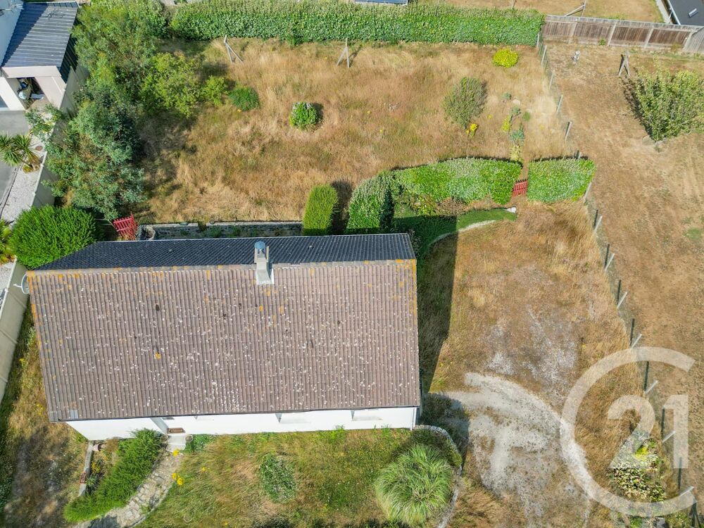 Nichée au c½ur d'un hameau paisible de la commune des Mo....
