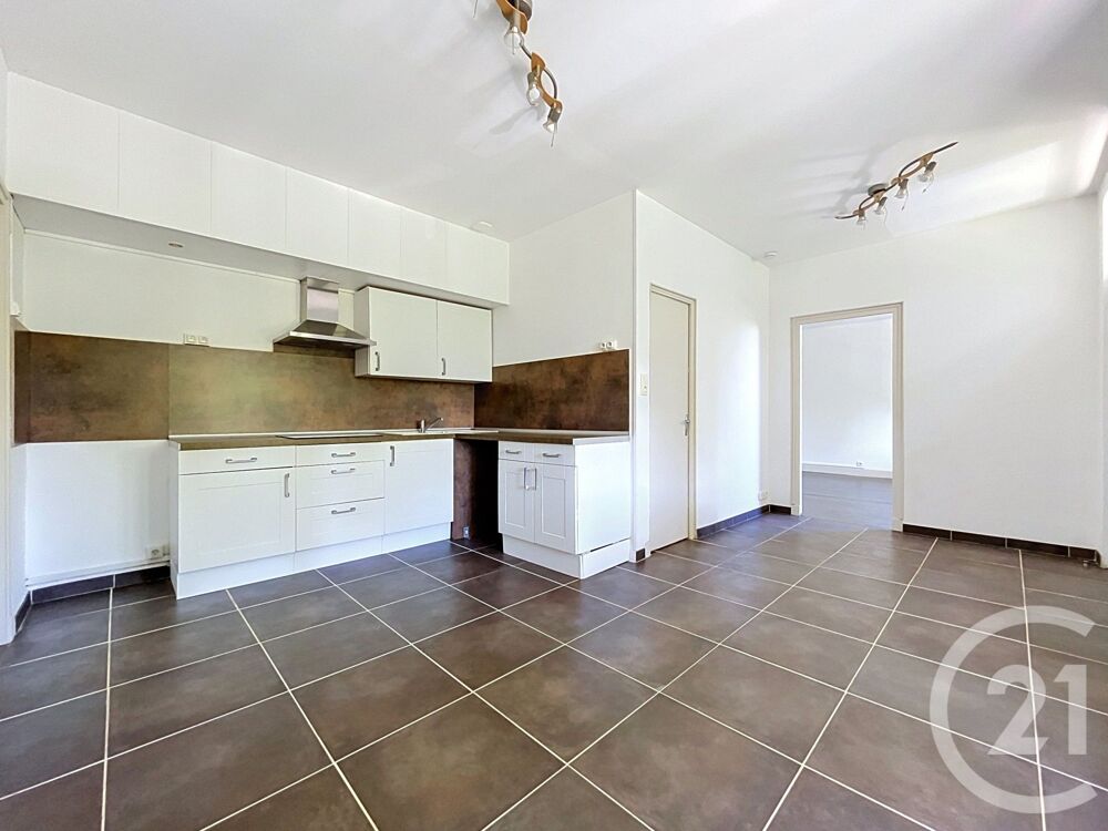 À vendre Maison T3 située dans le hameau de Carme. ....