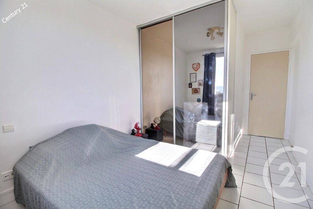 vente Appartement - 3 pièce(s) - 65 m² Château-Thierry (02400)