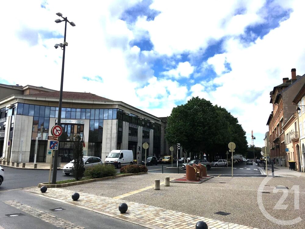 À Castres, dans l'hyper-centre, Appartement T4 au 2ème é....
