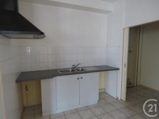  Appartement à louer 3 pièces 76 m²