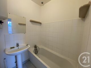 location Appartement - 2 pièce(s) - 48 m² Saint-Quentin (02100)