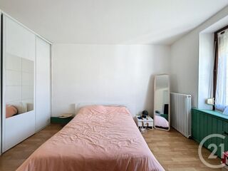  Appartement � louer 3 pi�ces 77 m�