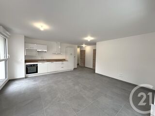 location Appartement - 3 pièce(s) - 70 m² Rumilly (74150)