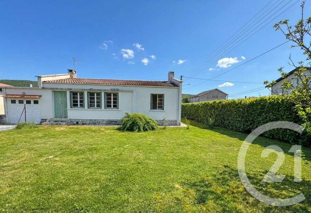 Maison de plainpied à Lavelanet, offrant 84m² habitables....