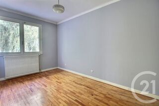  Maison � vendre 5 pi�ces 200 m�