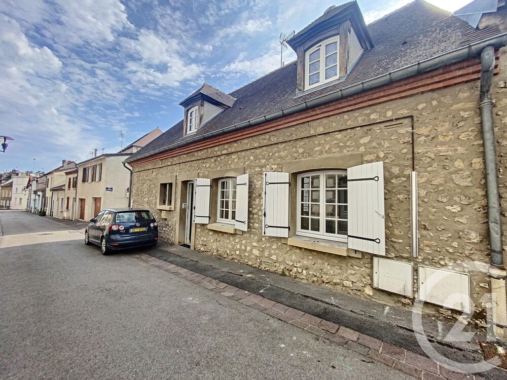 location Maison - 3 pièce(s) - 120 m² Saint-Pourçain-sur-Sioule (03500)