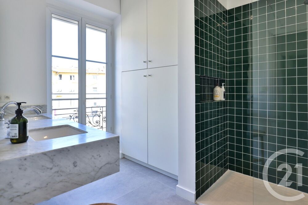 à vendre  Appartement Nice (06300)