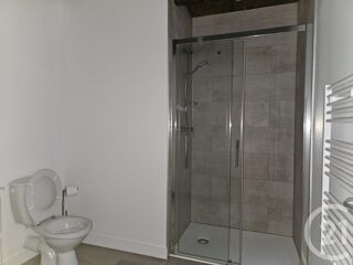  Maison à louer 6 pièces 150 m²