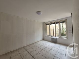location Appartement - 4 pièce(s) - 48 m² Villandraut (33730)