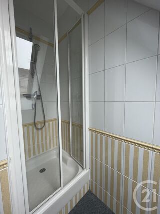  Appartement à louer 2 pièces 40 m²