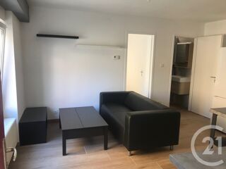  Appartement à louer 2 pièces 32 m²