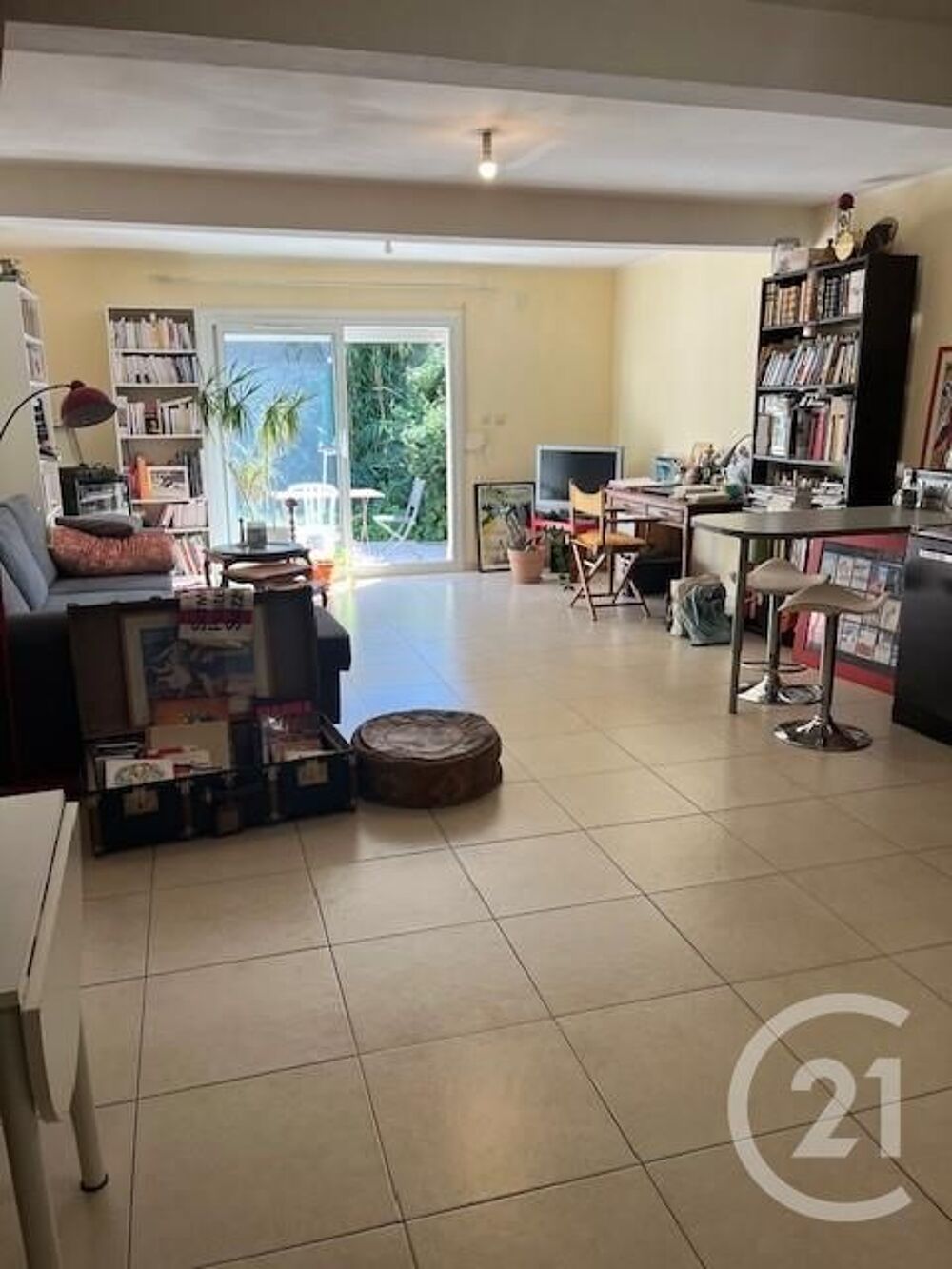 Pour investisseur, maison en copropriété bénévole de 5 l....