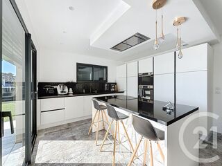  Maison à vendre 7 pièces 185 m²