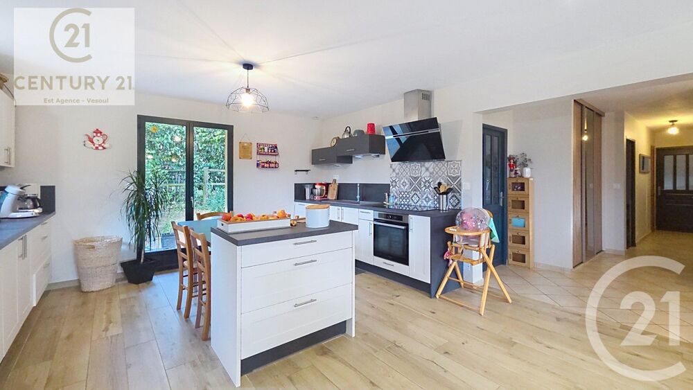 vente Maison - 8 pièce(s) - 247 m² La Demie (70000)