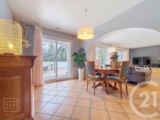  Maison à vendre 8 pièces 301 m²