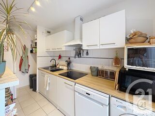  Appartement à louer 2 pièces 44 m²