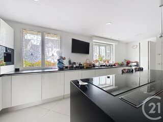  Maison � vendre 6 pi�ces 201 m�