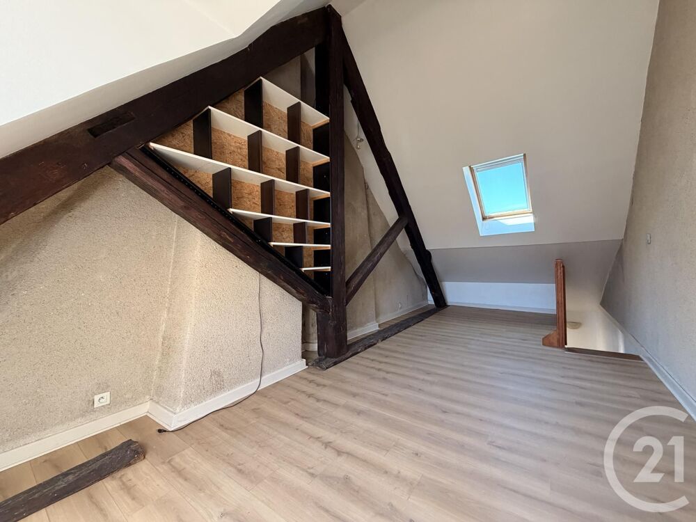CENTURY 21 CHAPRAIS IMMOBILIER à Besançon vous propose: ....