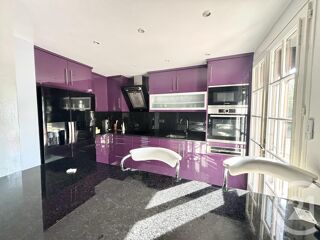  Maison  vendre 6 pices 181 m