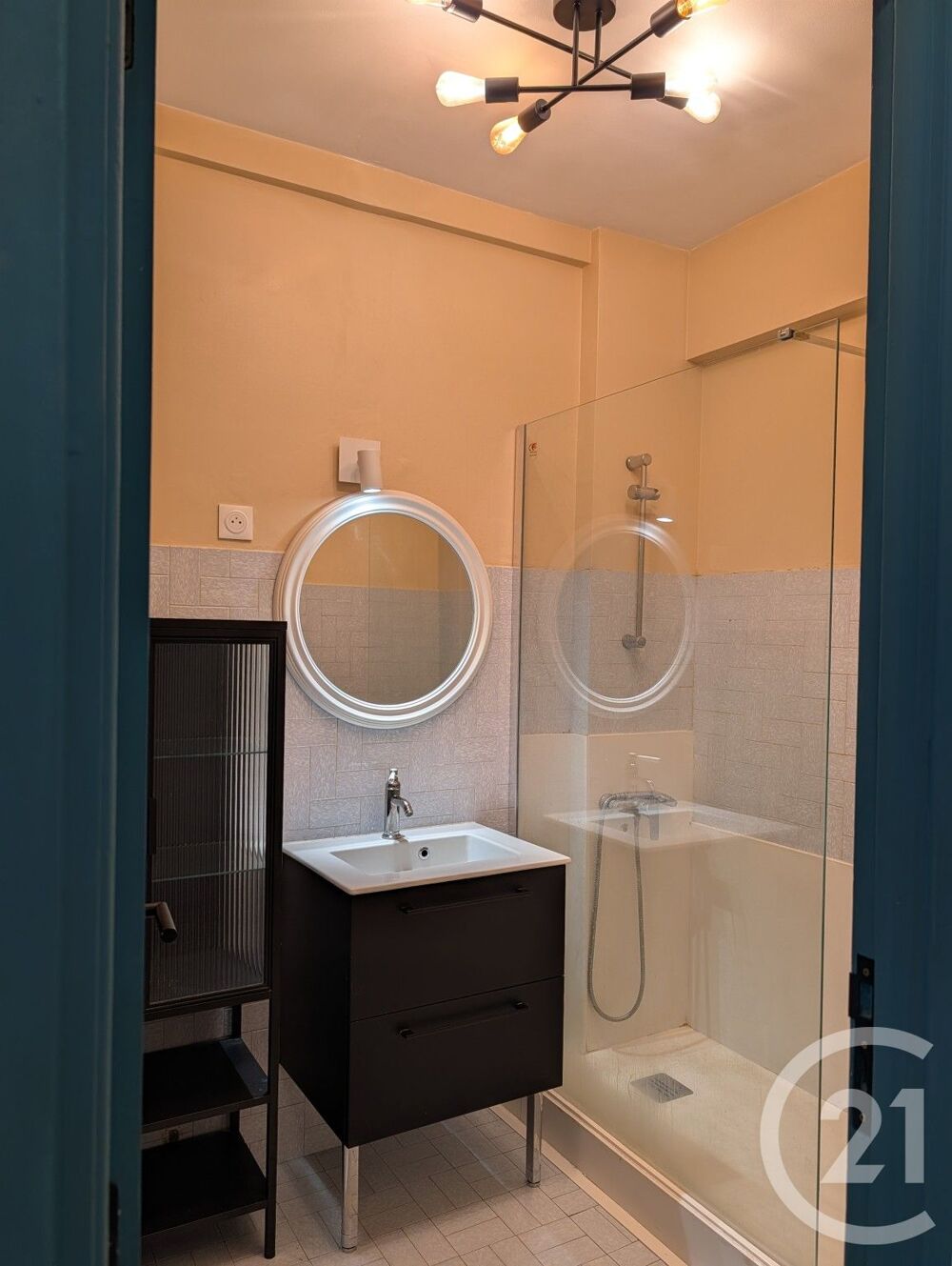 location Appartement - 3 pièce(s) - 68 m² Nice (06300)