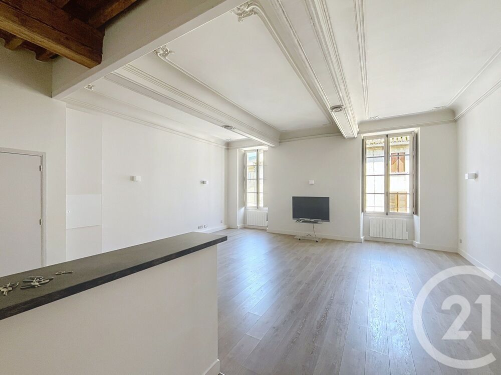 location Appartement - 3 pièce(s) - 93 m² Villeneuve-lès-Avignon (30400)