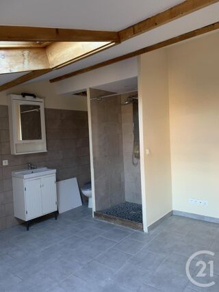  Maison à louer 3 pièces 65 m²