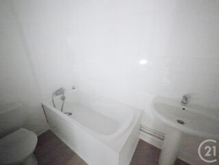  Appartement à louer 2 pièces 42 m²