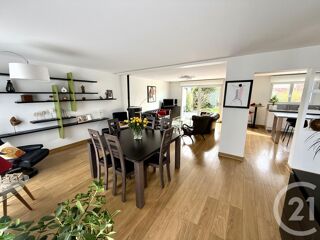  Maison  vendre 6 pices 221 m