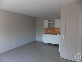  Appartement à louer 1 pièce 25 m²