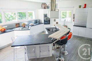  Maison � vendre 7 pi�ces 270 m�