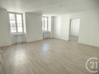  Appartement à louer 2 pièces 65 m²