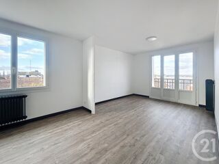 Appartement à louer 3 pièces 75 m²
